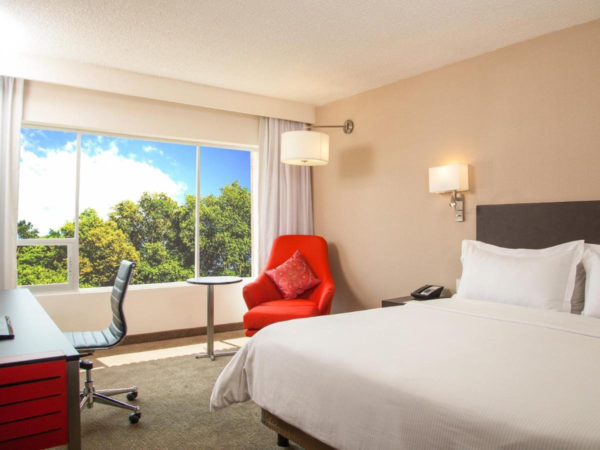 Fiesta Inn Guadalajara Aeropuerto Las Pintas Extérieur photo