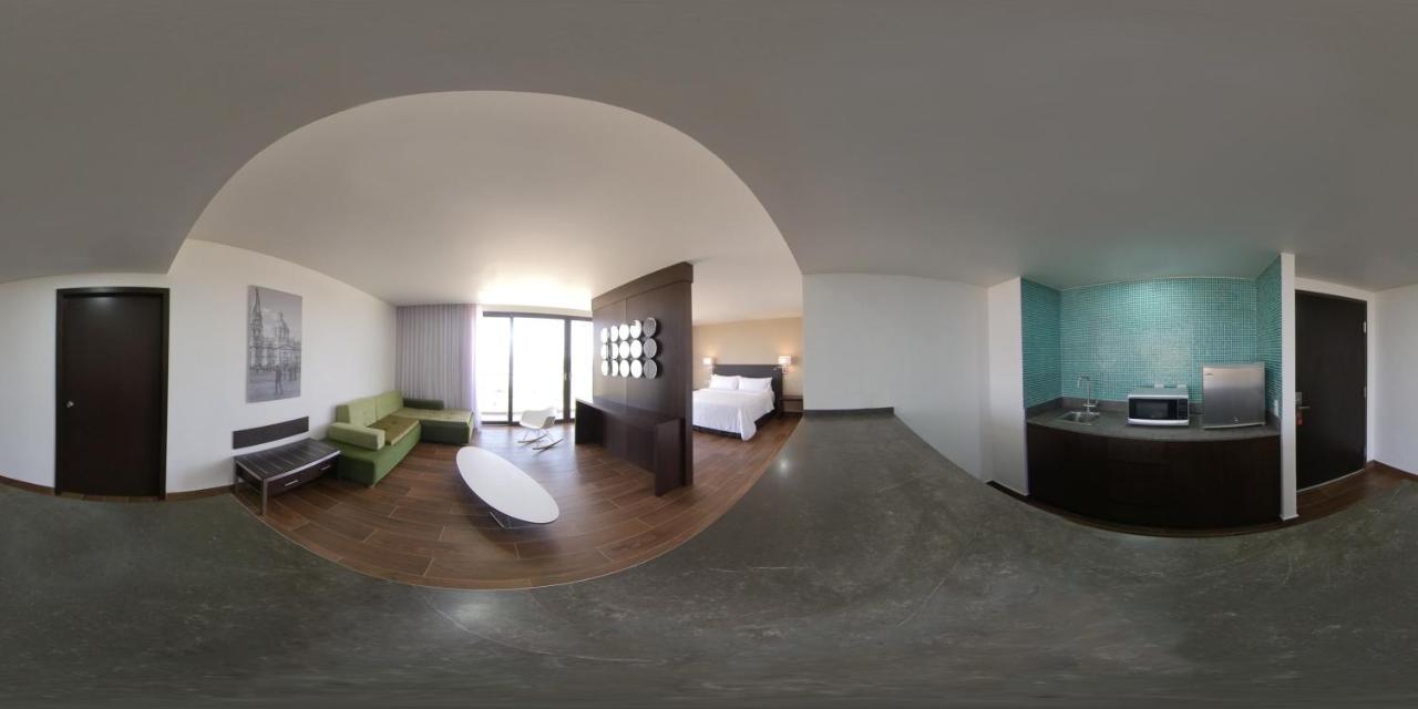 Fiesta Inn Guadalajara Aeropuerto Las Pintas Extérieur photo