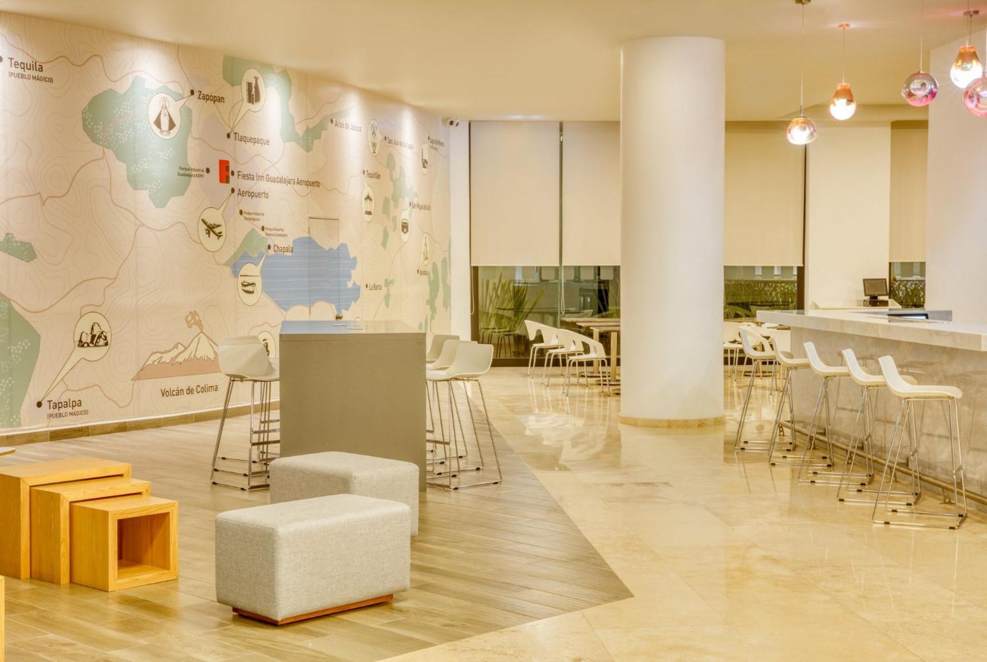 Fiesta Inn Guadalajara Aeropuerto Las Pintas Extérieur photo
